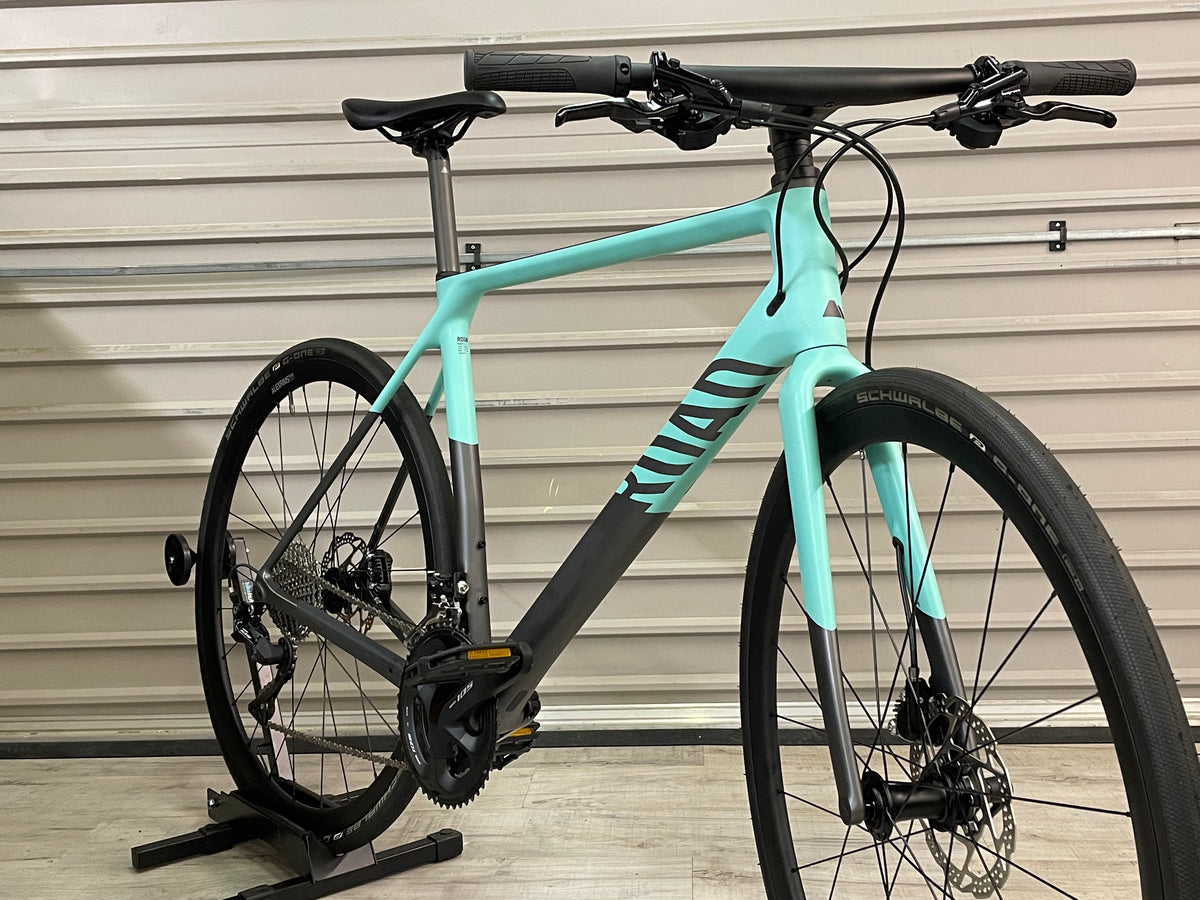 (Reserved) Canyon Road Lite CF 7.0 (20248) – CovetCycles