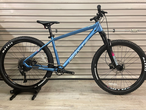 2022 Whyte 802